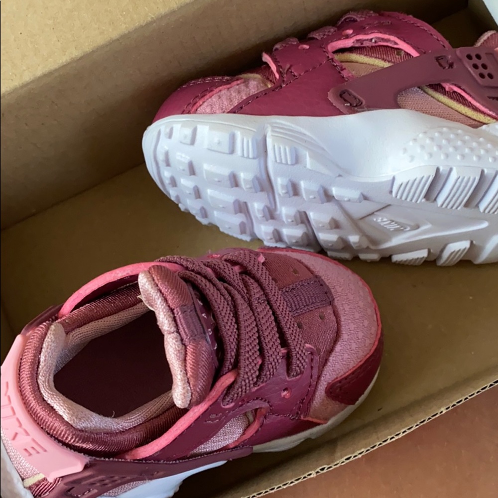 Baby Nike huarache run